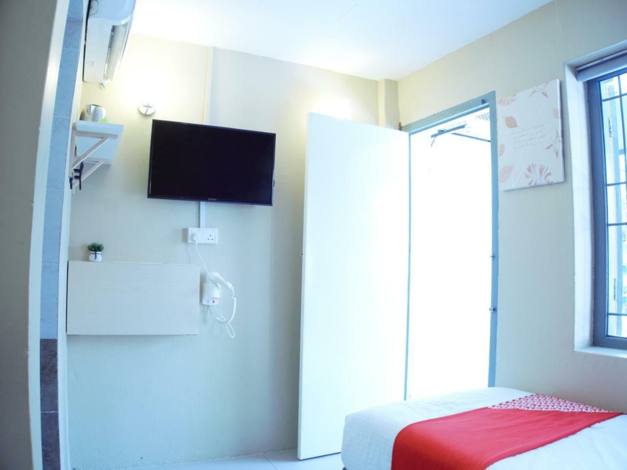 Oyo 90121 Summer House Bed & Cafe Kuala Lumpur Exterior foto